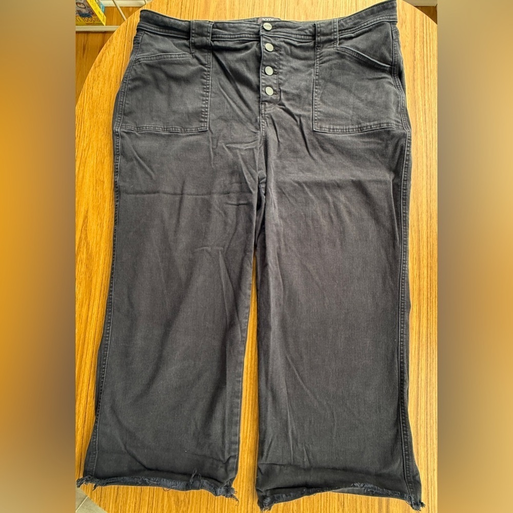 NYDJ Black Cropped Cutoff Button Fly Jeans – 20W - Picture 1 of 7